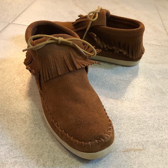 minnetonka venice bootie
